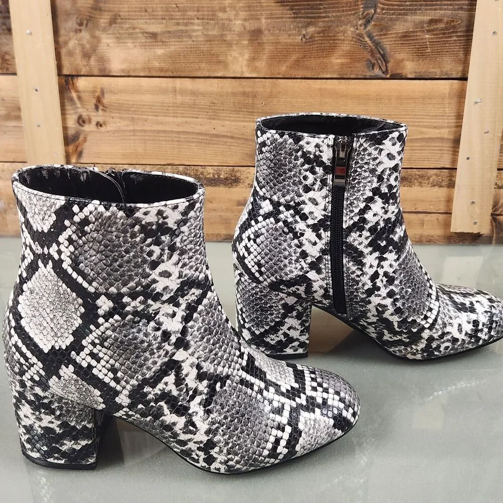 Catherine Malandrino Snakeskin Ankle Boots Womens 6 Block Heel Zip Booties - Picture 4 of 15